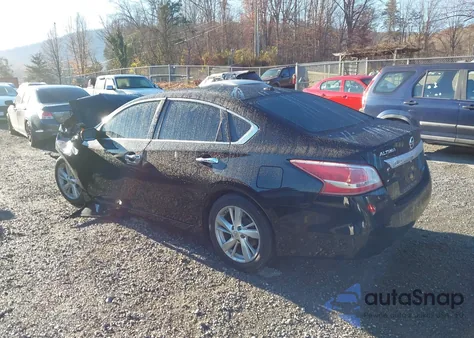 2013 Nissan Altima 2.5 Sv z USA, uszkodzony, nr VIN 1N4AL3AP6DC175338